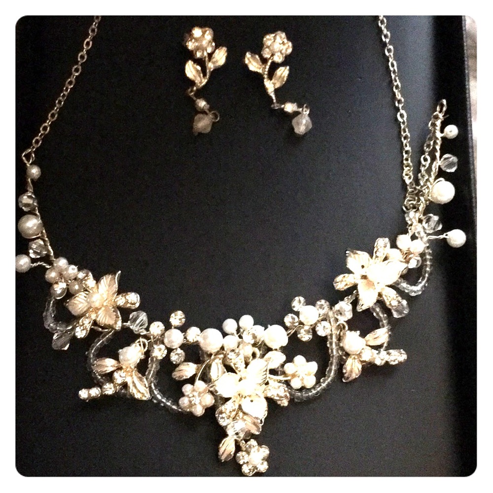 David’s Bridal 3 piece jewelry set